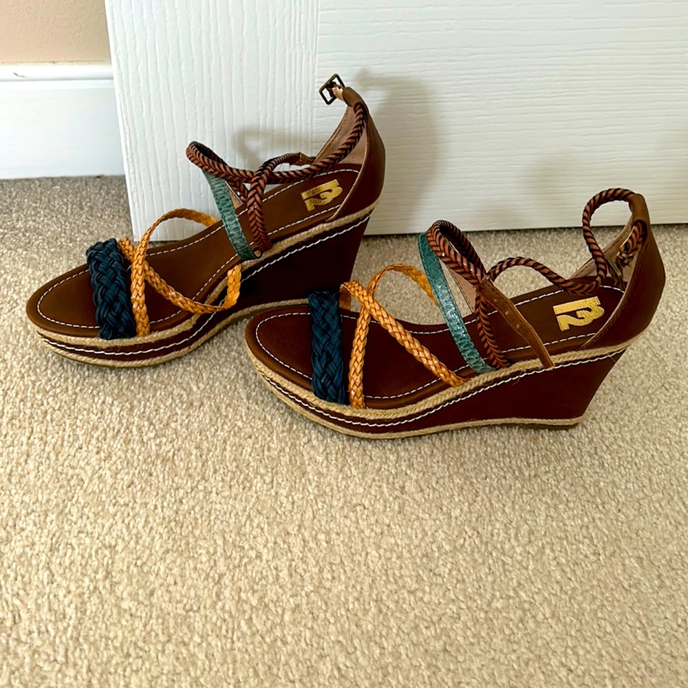 Platform sandals that have never been worn